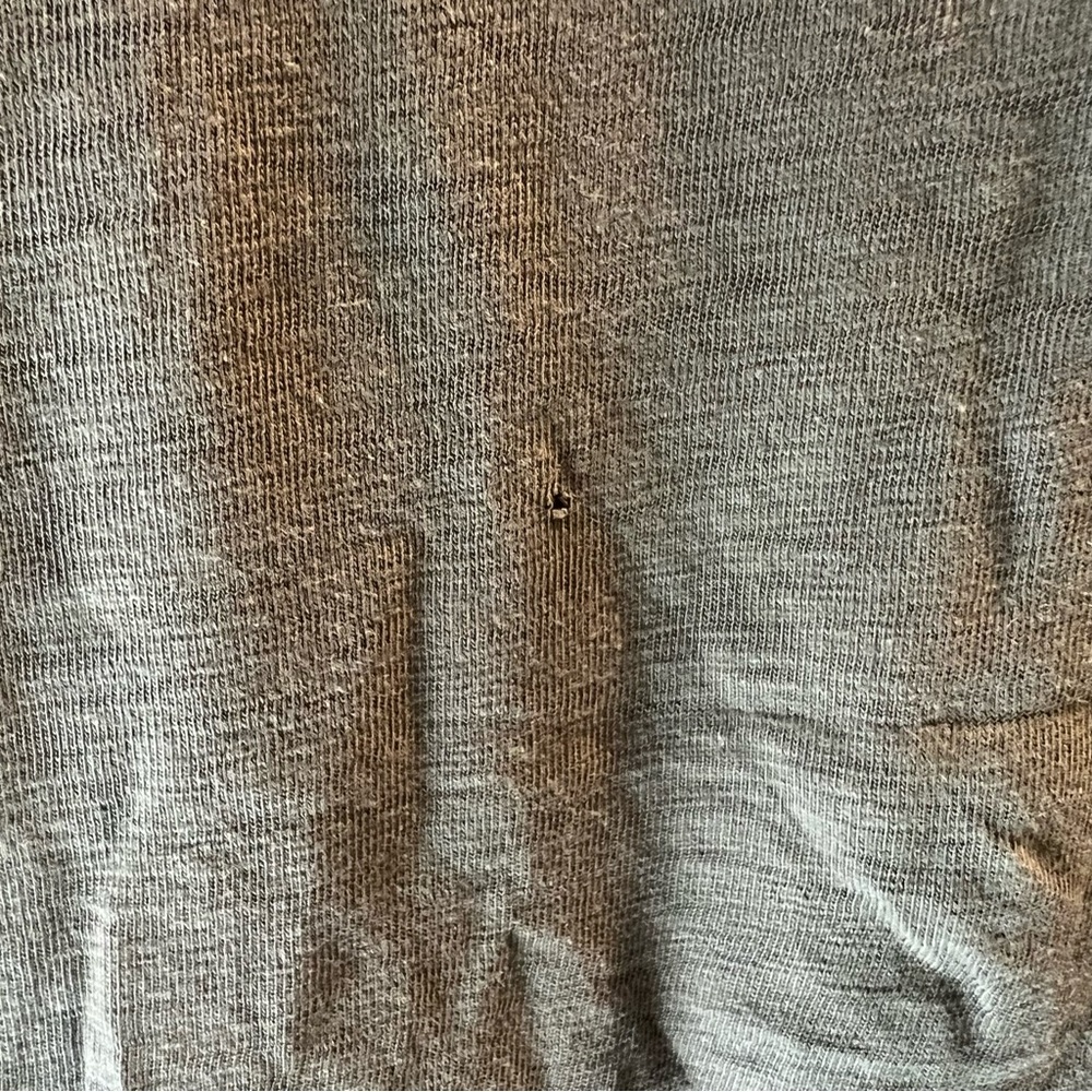 J. Crew Men's Olive Green V-Neck T-Shirt - Picture 5 of 5